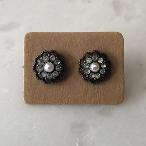 Faux Pearl Flower Earrings